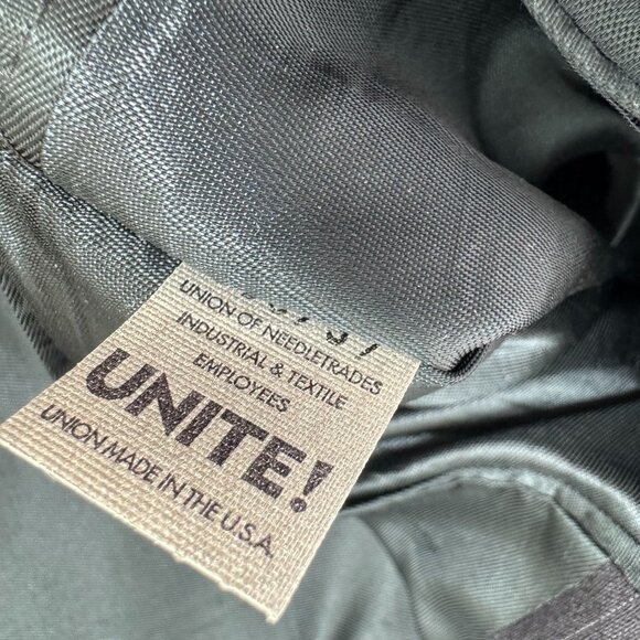 VTG Burberry 2 Piece Suit 42R Blazer 36X30 Pants Ventless Pinstripe USA Made - Picture 9 of 16